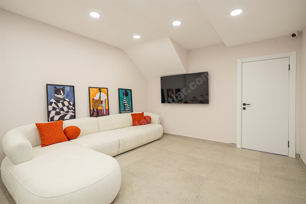 Academic House Ata�ehir �nci K�z ��renci Yurdu