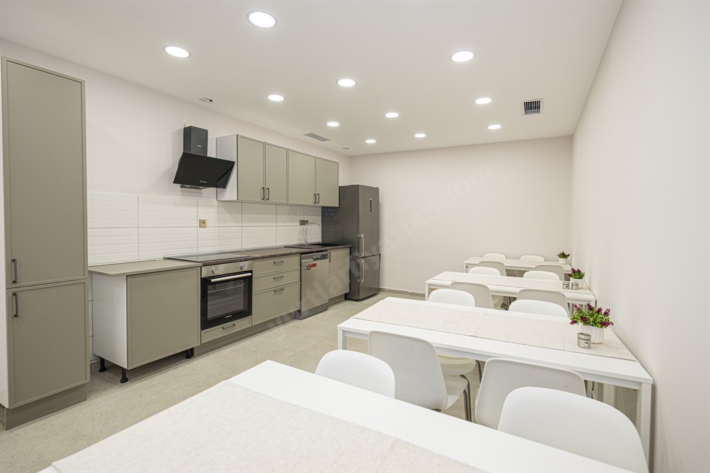 Academic House Ata�ehir �nci K�z ��renci Yurdu