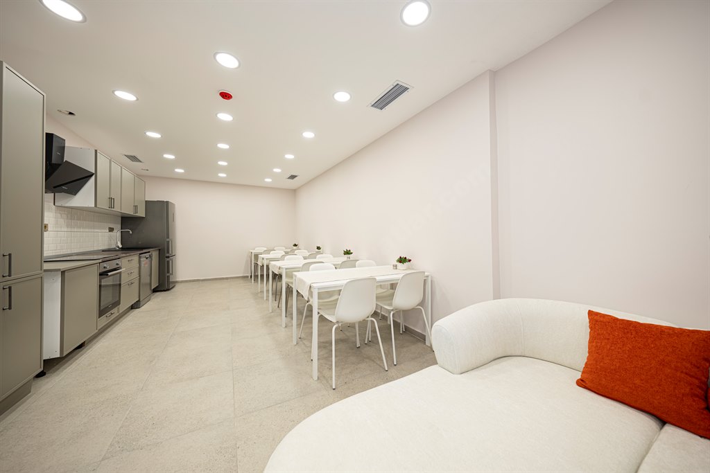 Academic House Ata�ehir �nci K�z ��renci Yurdu