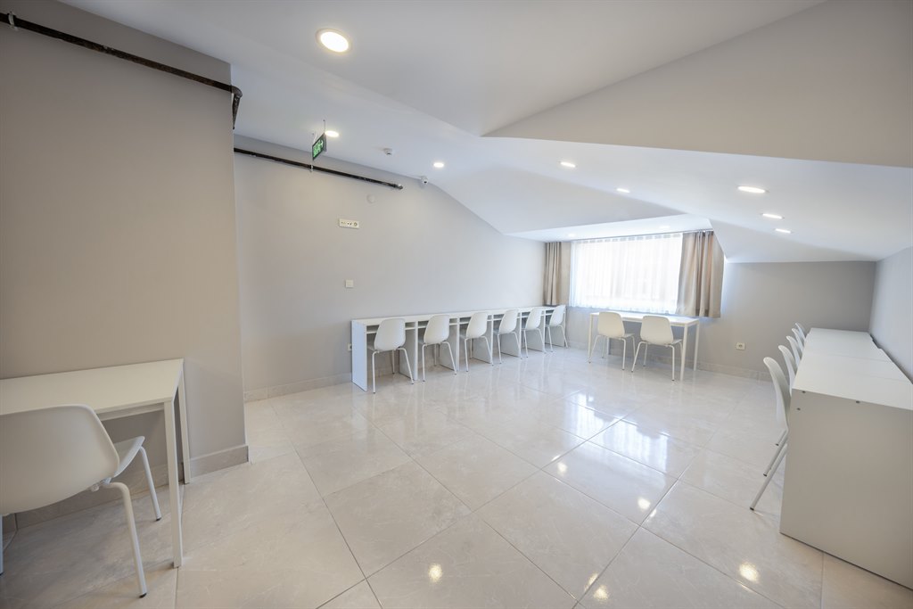 Academic House �nci K�z Yurdu (Maltepe)