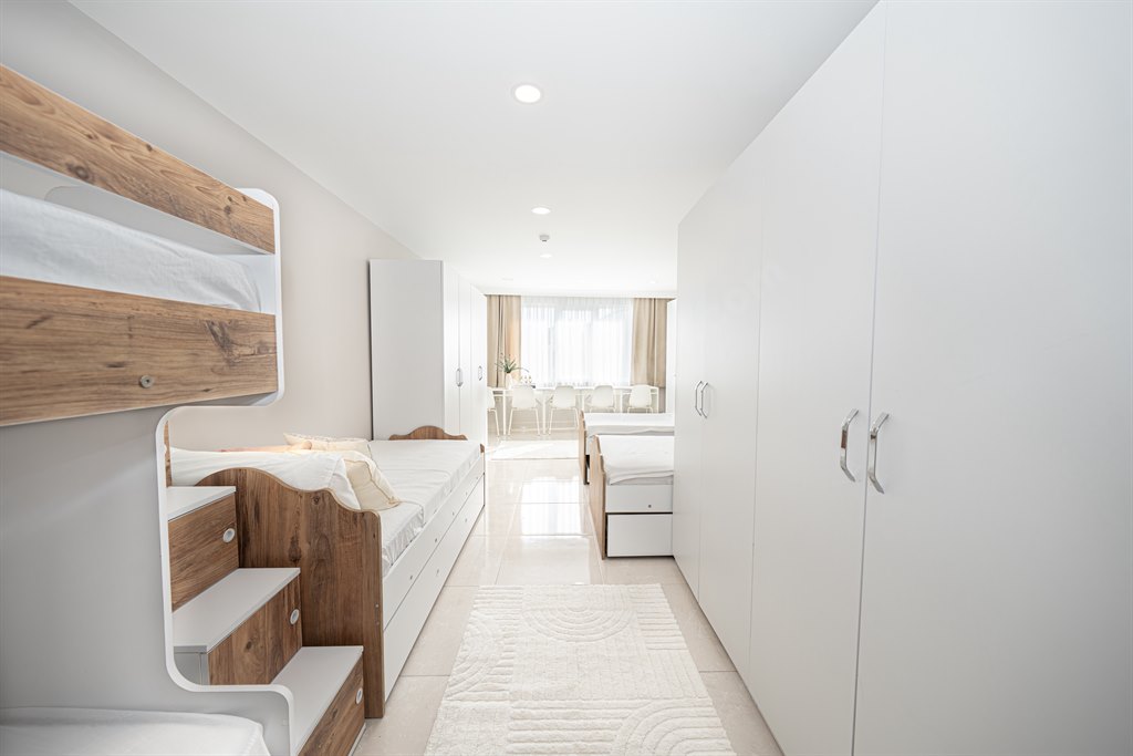 Academic House �nci K�z Yurdu (Maltepe)