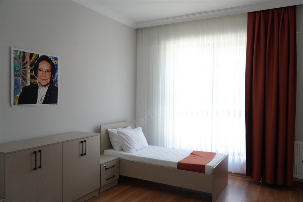 M�A Vakf� �zel K�z ��renci Yurdu