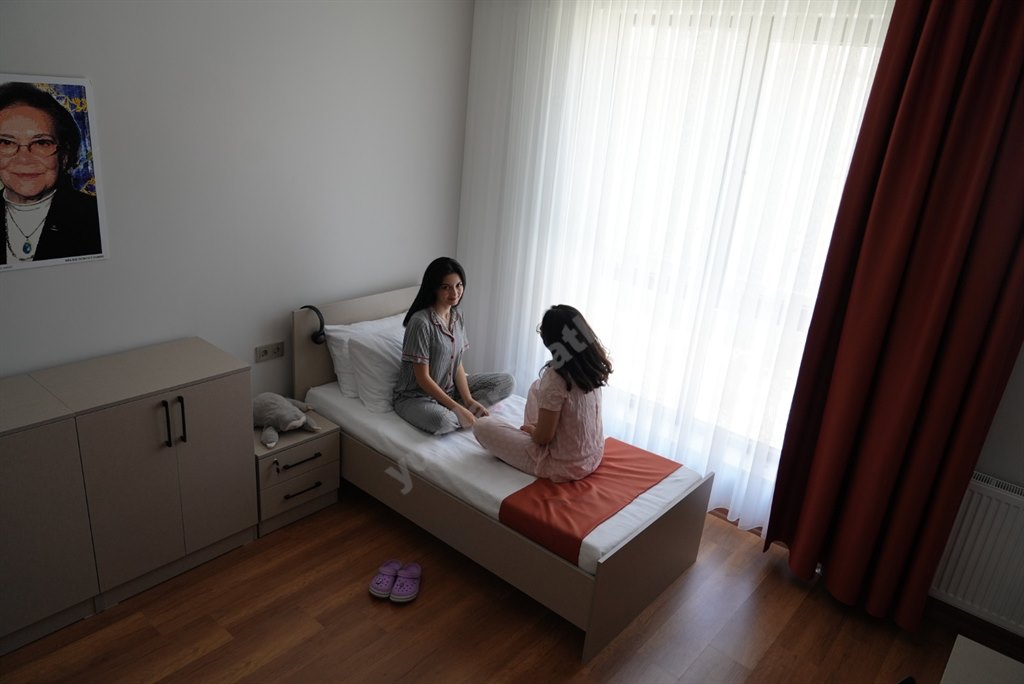 M�A Vakf� �zel K�z ��renci Yurdu