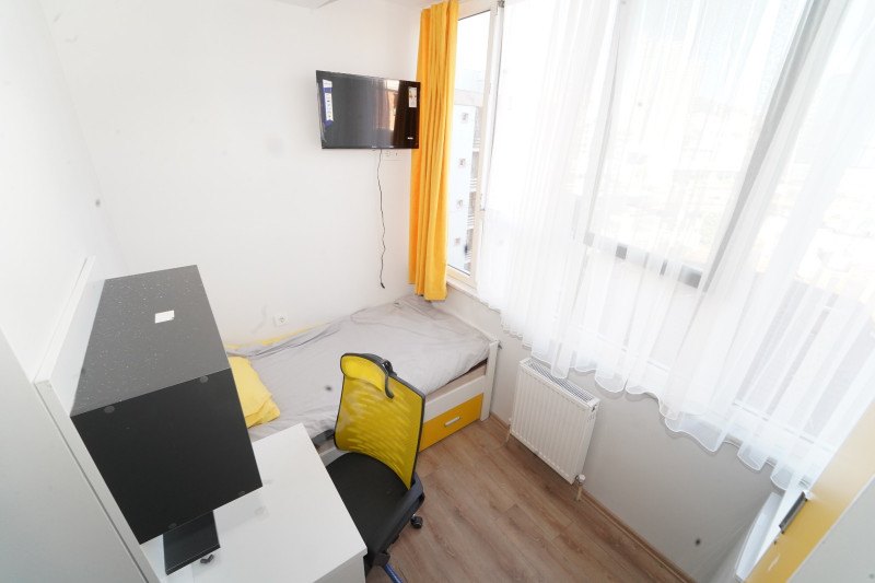 Kartal Birg�l Han�m K�z Yurdu (Tuzla)