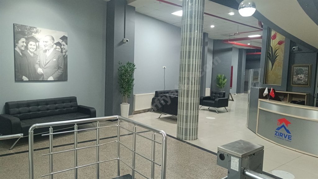 Zirve K�z ��renci Yurdu