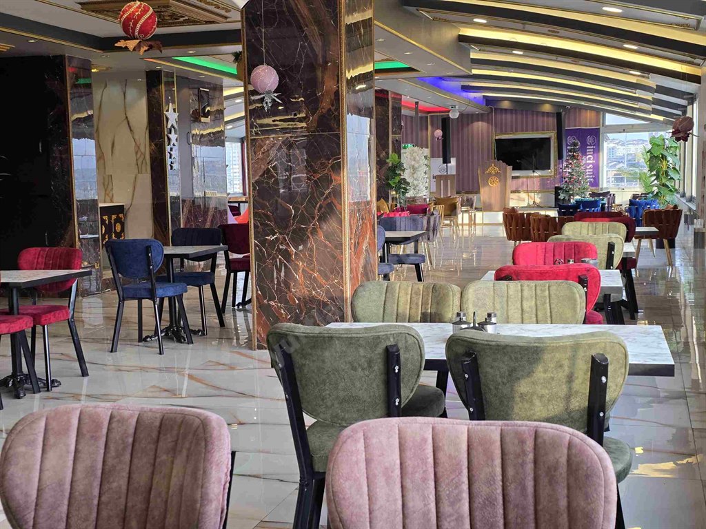 �nci Suit Beylikd�z� K�z ��renci Yurdu