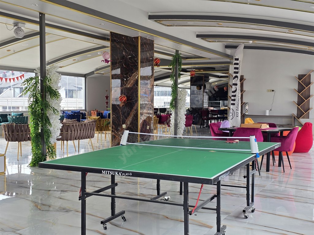 �nci Suit Beylikd�z� K�z ��renci Yurdu