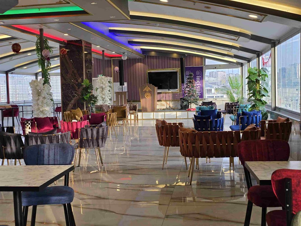 �nci Suit Beylikd�z� K�z ��renci Yurdu