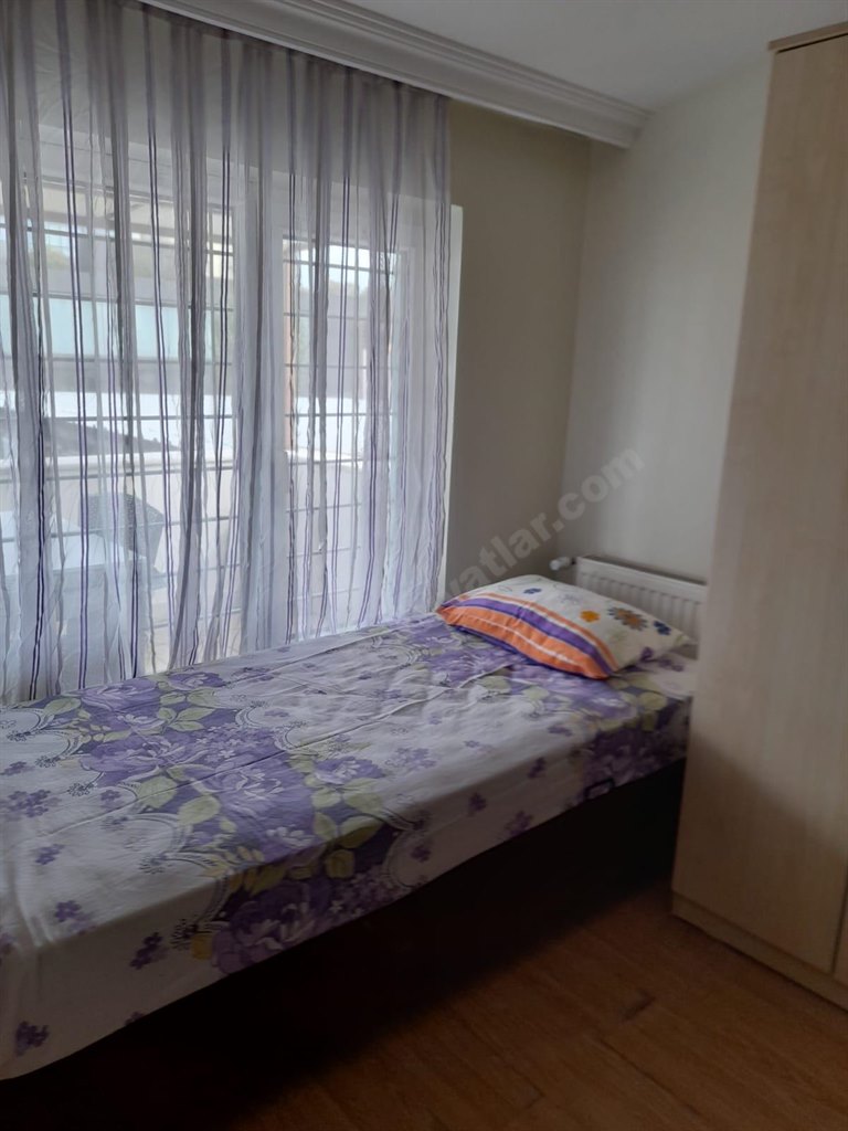 �i�li K�z Evi