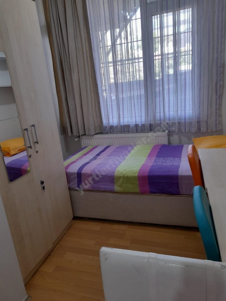 �i�li K�z Evi