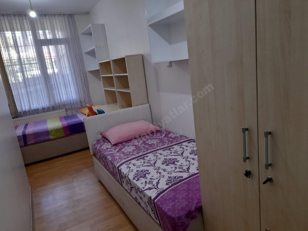 �i�li K�z Evi