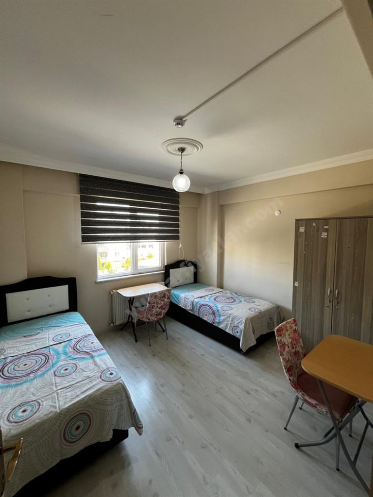 ABC Erkek Yurdu - 3 Ki�ilik Oda