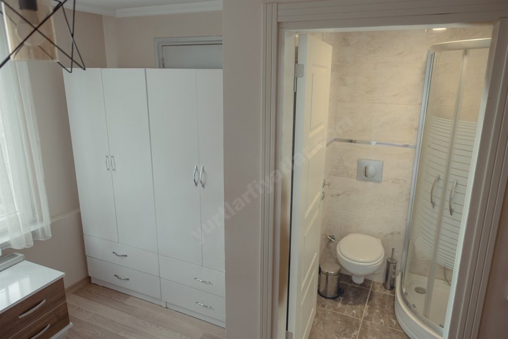 �zyuvam K�z Apart� �ki Ki�ilik