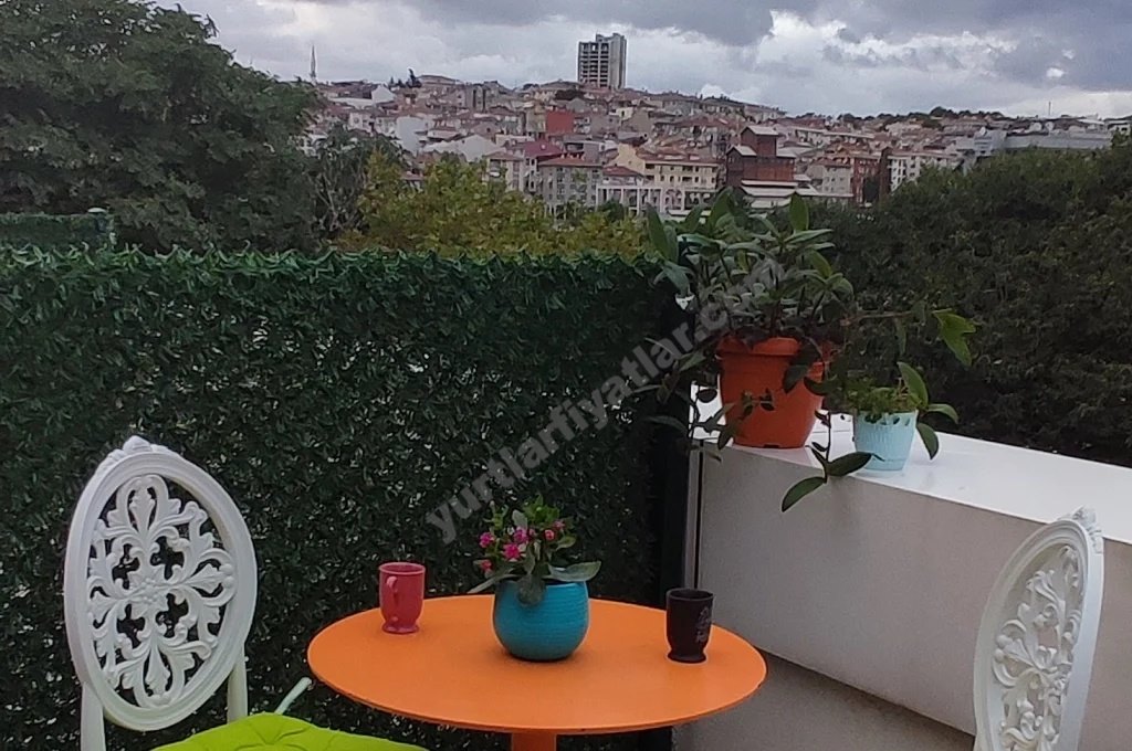 Kad�k�y Odan K�z ��renci Yurdu - 3 Ki�ilik Oda