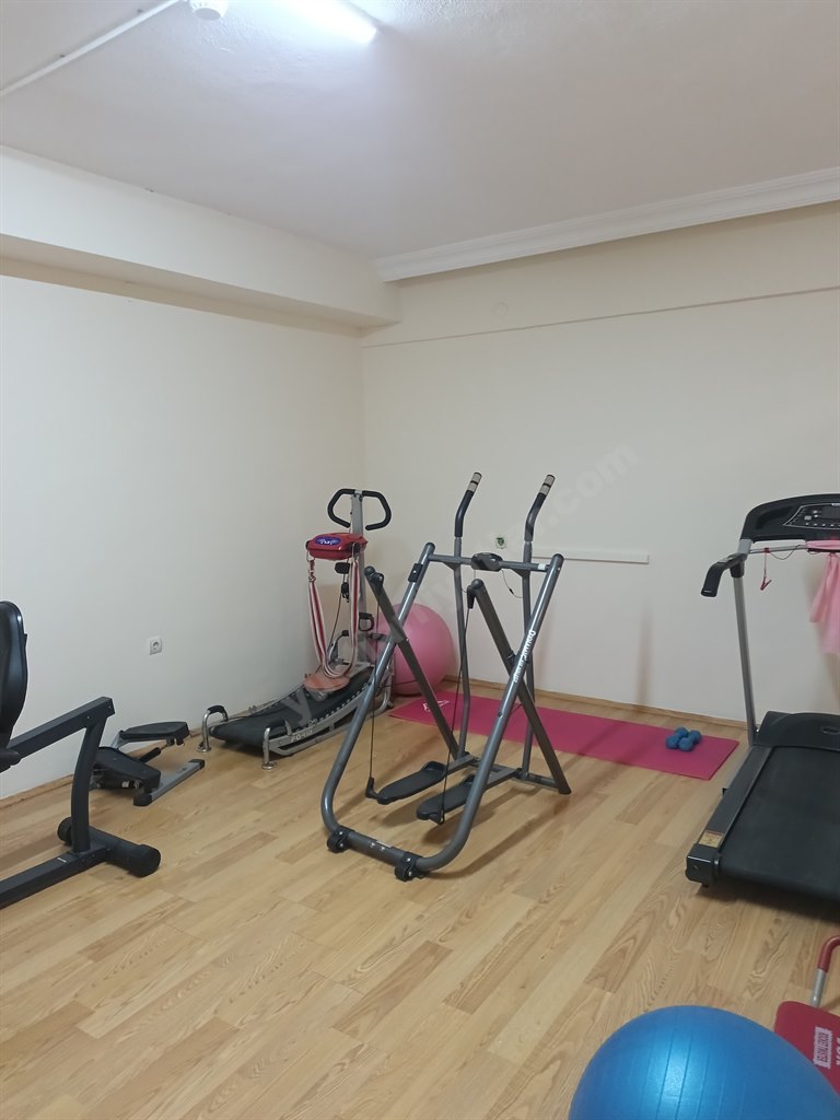 Do�a K�z ��renci yurdu - Spor Salonu