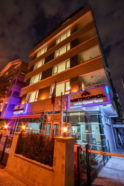 Metropol K�z ��renci Yurdu - D�� Cephe
