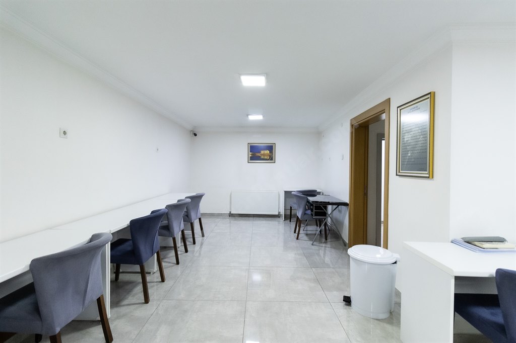 Alt�n���k K�z ��renci Yurdu - Et�t Odas�