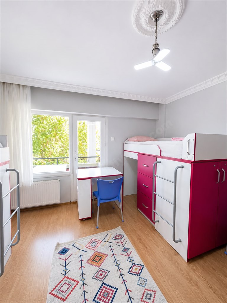 Egem K�z ��renci Yurdu