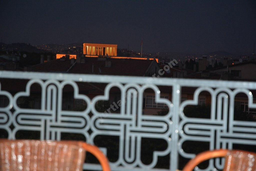 �lkay K�z ��renci Yurdu - Teras