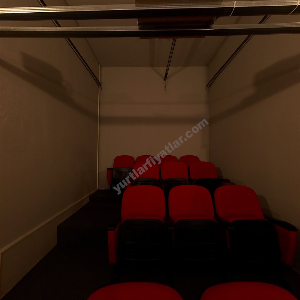 Angora K�z ��renci Yurdu - Sinema Salonu