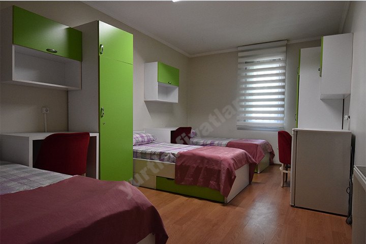 Ba�kent Erkek ��renci Yurdu - 3 Ki�ilik Oda