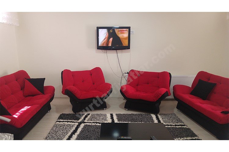 �zel Buca G�ven K�z Yurdu - Dinlenme ve TV Odas�