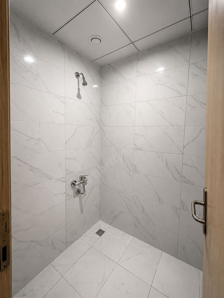 Valide Sultan Y�ksek ��renim Erkek Yurdu - Banyo