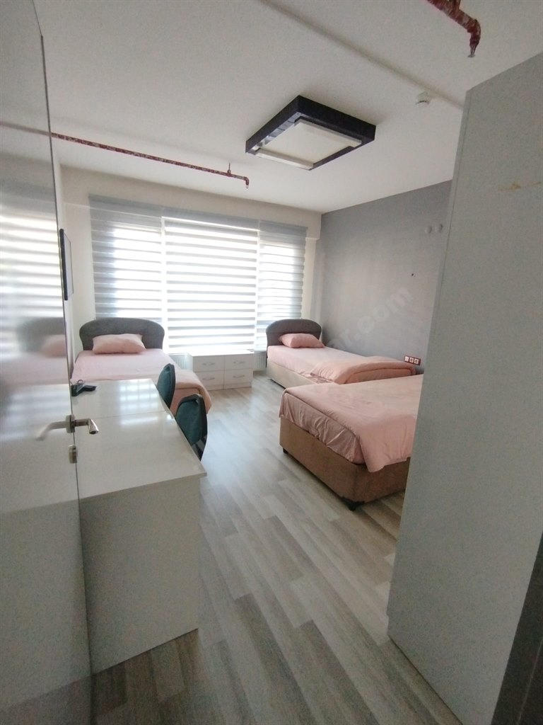 Safir K�z ��renci Yurdu - 3 Ki�ilik Oda