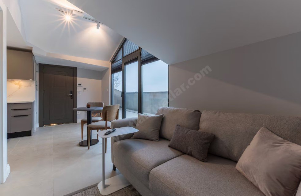 Zess K�z Suites - 4 Misafir 1+1 �at� Kat�