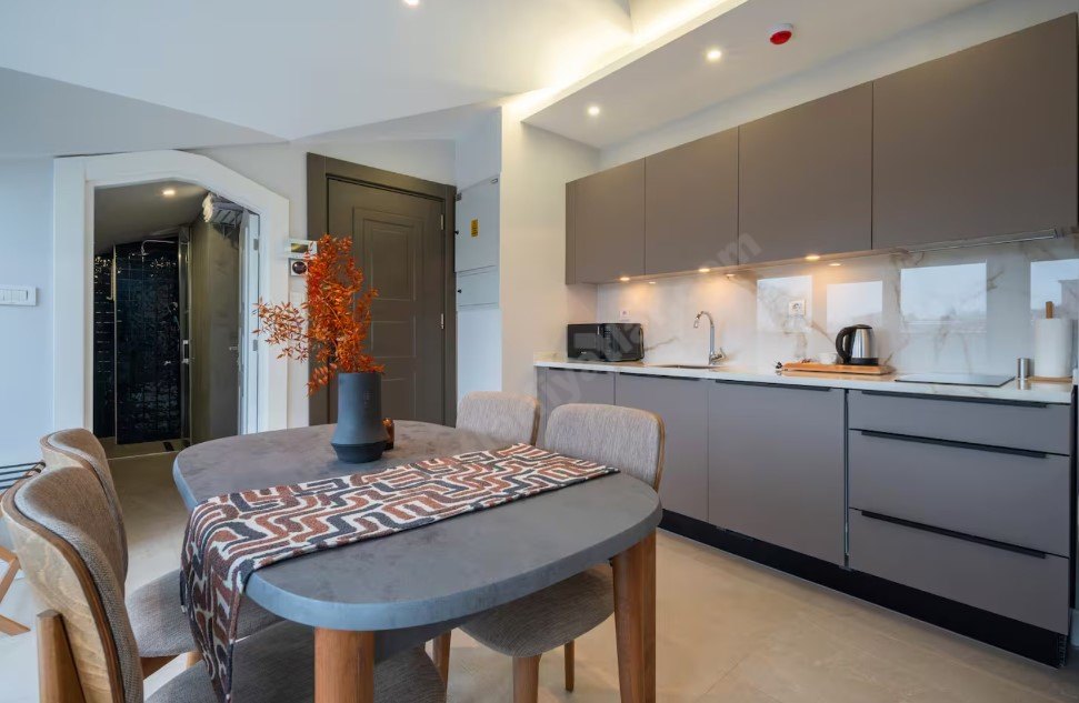 Zess K�z Suites - 4 Misafir 1+1 Ferah �at� Kat�