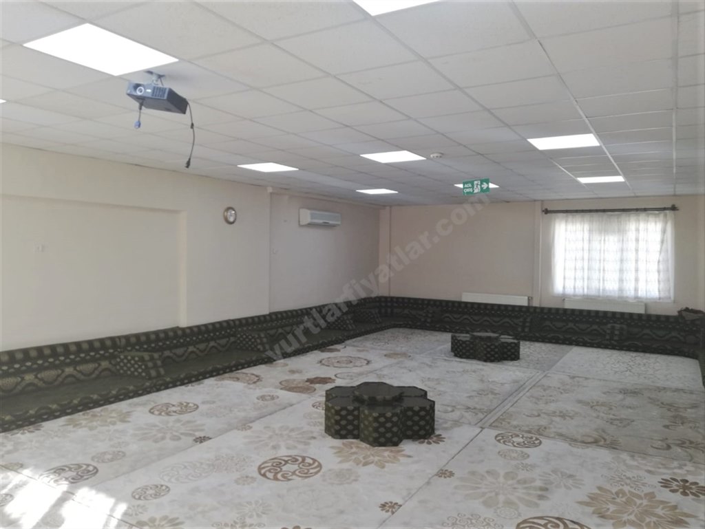 �nder Urfa Y�ksek��renim Yurdu - Dinlenme Odas�