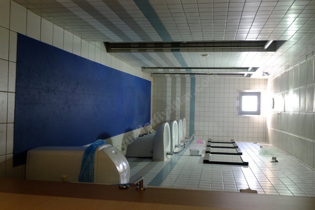 �nder �engelk�y Y�ksek��renim Yurdu - WC Banyo