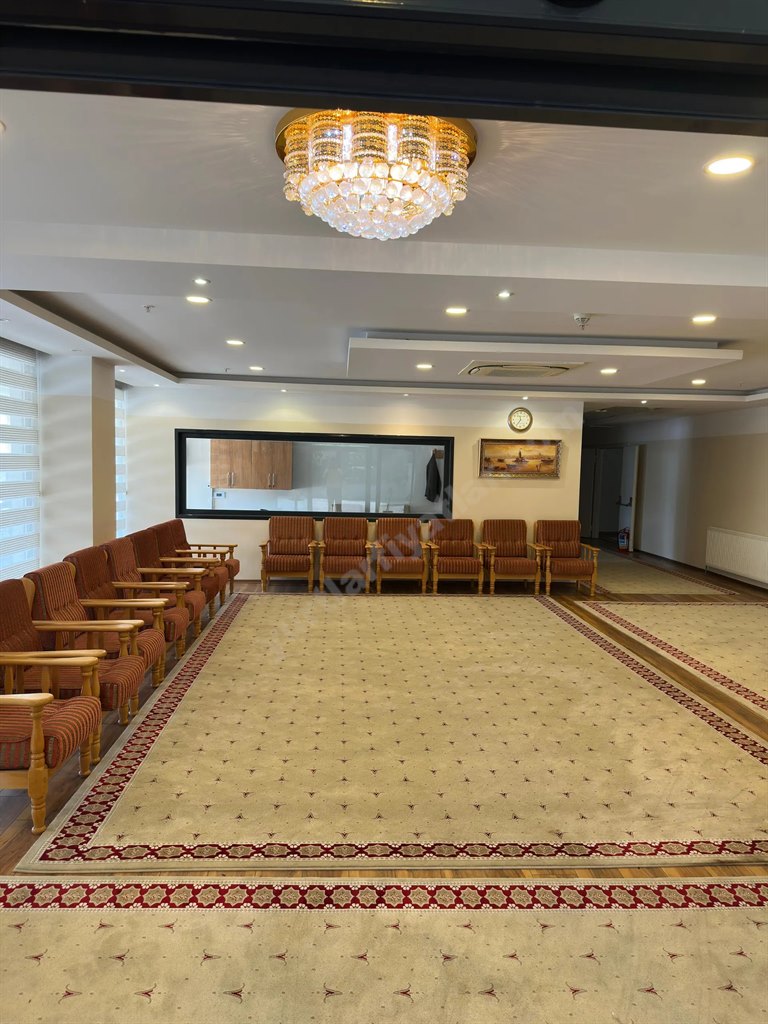 Yakac�k Saraylar Erkek Yurdu