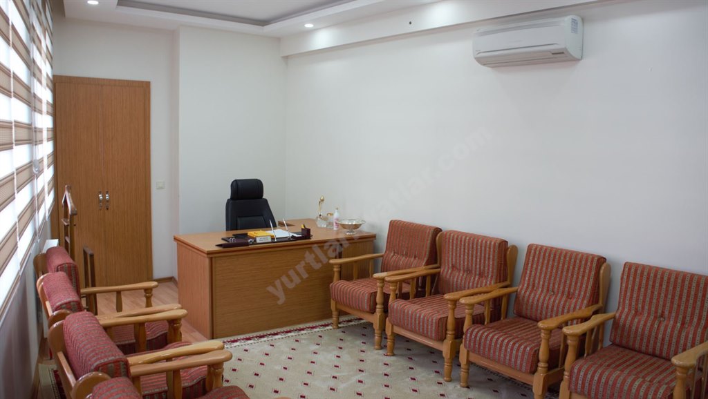 Ali Day� Kad�k�y Erkek Yurdu