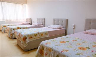 �stanbul - �mraniye, �nsan Vakf� Ihlamurkuyu K�z Yurdu - 4 Ki�ilik Oda