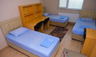 �stanbul - Esenyurt, �nsan Vakf� Mehmet Akif Ersoy Erkek Yurdu - 3 Ki�ilik Oda