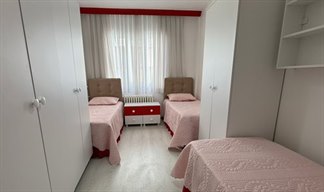 �zel Alk�n Emek K�z ��renci Yurdu - 3 Ki�ilik Oda