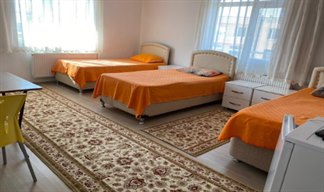�anakkale - Ezine, Turuncu K�z Pansiyonu - 3 Ki�ilik Oda