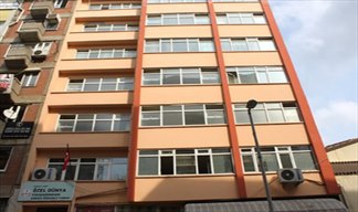 Dnya Erkek renci Yurdu