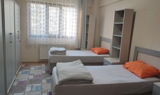 Isparta - Merkez, �nsan Vakf� Isparta Erkek Yurdu - 3 Ki�ilik Oda