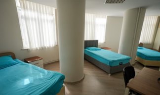 �stanbul - Maltepe, �zel Adalet �lmen K�z Yurdu - 3 Ki�ilik Oda