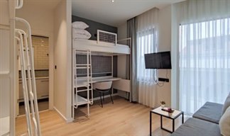 �stanbul - �i�li, Rafine K�z Yurdu - 3 Ki�ilik Oda