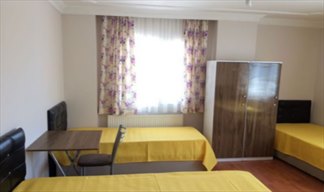 �zmir - Bornova, �zel Papatyam K�z ��renci Yurdu - 6 Ki�ilik Oda