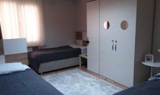 �stanbul - Bah�elievler, �nsan Vakf� Bah�elievler K�z Yurdu - 3 Ki�ilik Oda