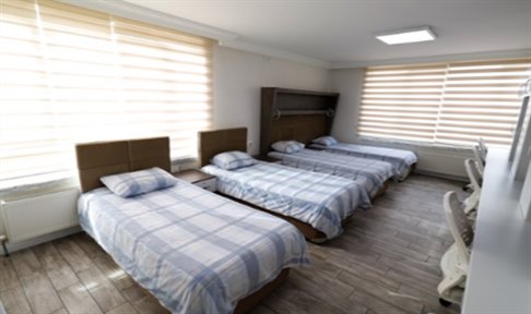Ankara - �ankaya, Alt�n���k K�z ��renci Yurdu - 4 Ki�ilik Oda