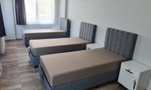 �zmir - Buca, �zel �hlas Vakf� Yusuf Ziya Yal��n Erkek Yurdu - 3 Ki�ilik Oda