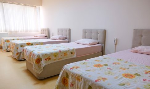 �stanbul - �mraniye, �nsan Vakf� Ihlamurkuyu K�z Yurdu - 4 Ki�ilik Oda