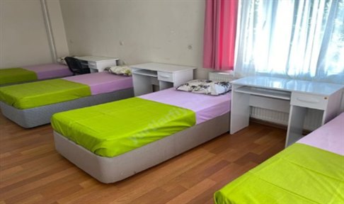 �zmir - Bornova, Bornova Villa K�z Yurdu - 4 Ki�ilik Oda