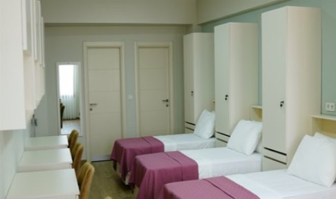 �stanbul - Beyo�lu, Mayra K�z ��renci Yurdu - 3 Ki�ilik Oda