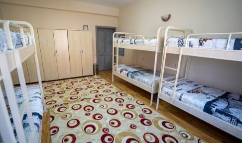 Konya - Meram, �nsan Vakf� Mavera K�z Yurdu - 6 Ki�ilik Oda